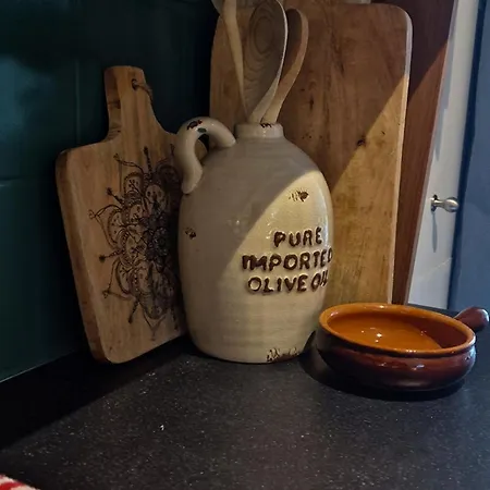 Have A Stay! - Le Souterrain