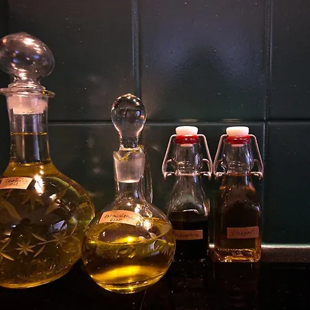 Have A Stay! - Le Souterrain *