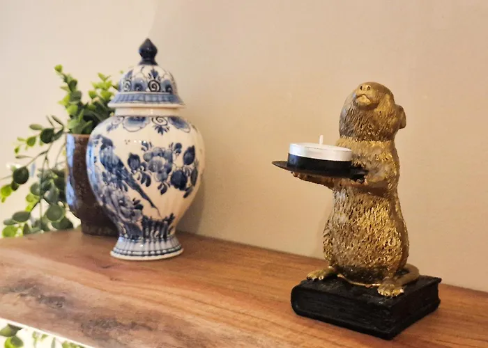 Have A Stay! - Le Souterrain *